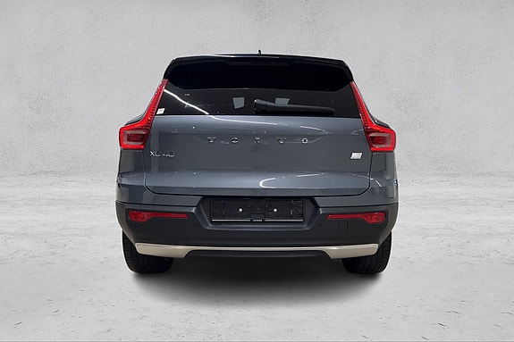 Volvo XC40 10 of 24