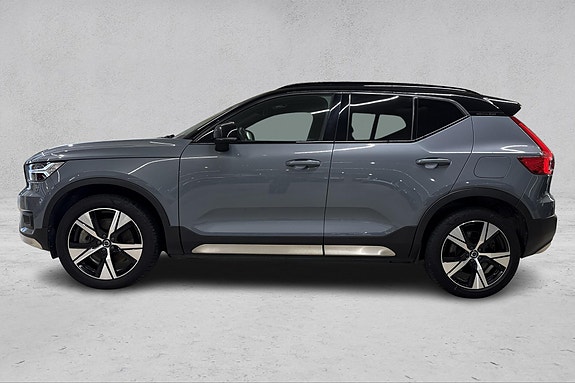 Volvo XC40 4 of 24