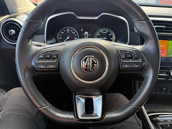 MG ZS EV 15 of 17