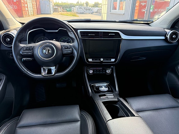 MG ZS EV 10 of 17