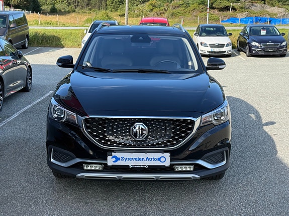 MG ZS EV 2 of 17