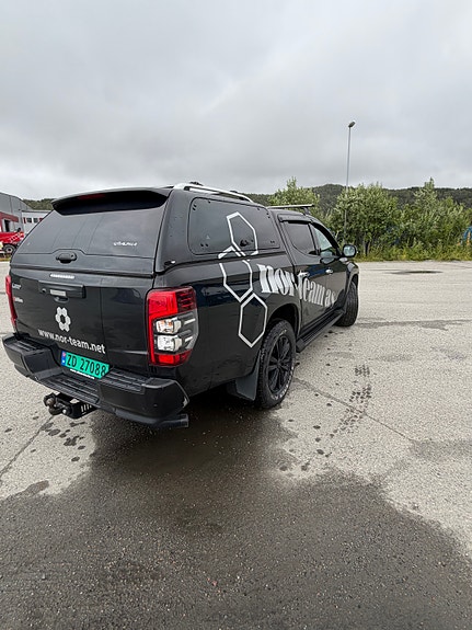 Mitsubishi L200 6 of 17