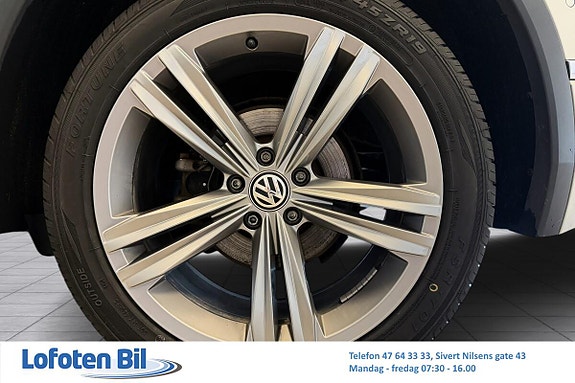 Volkswagen Tiguan 26 of 30