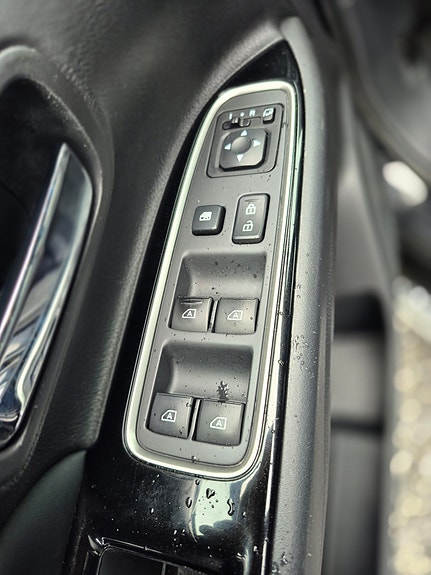 Mitsubishi Outlander 18 of 30