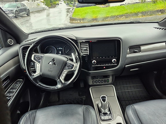 Mitsubishi Outlander 26 of 30