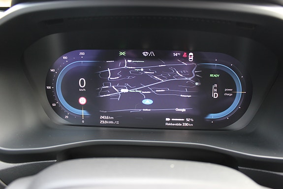 Volvo XC40 28 of 30