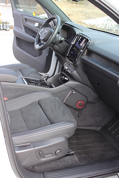 Volvo XC40 13 of 30