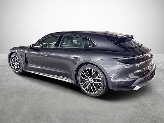 Porsche Taycan Cross Turismo 3 of 27