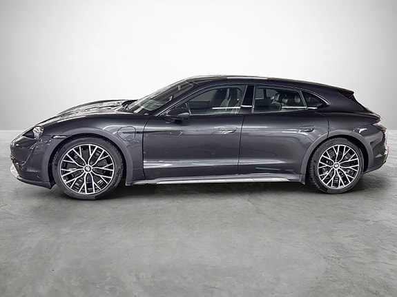 Porsche Taycan Cross Turismo 2 of 27