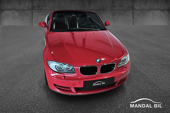 BMW 118i 3 of 30