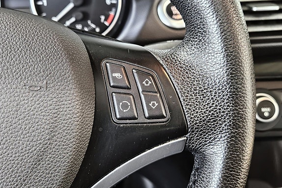 BMW 118i 26 of 30