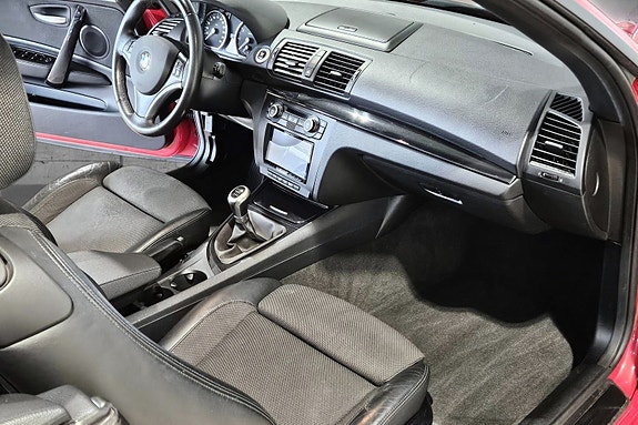 BMW 118i 29 of 30