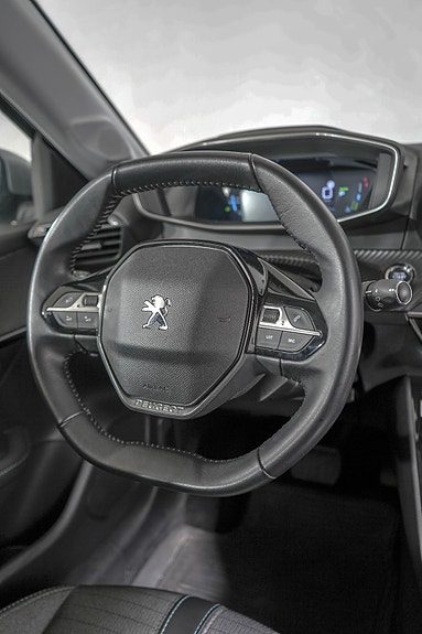 Peugeot e-208 14 of 20