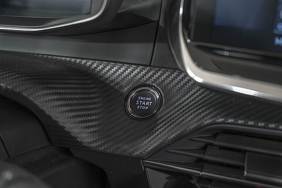 Peugeot e-208 13 of 20