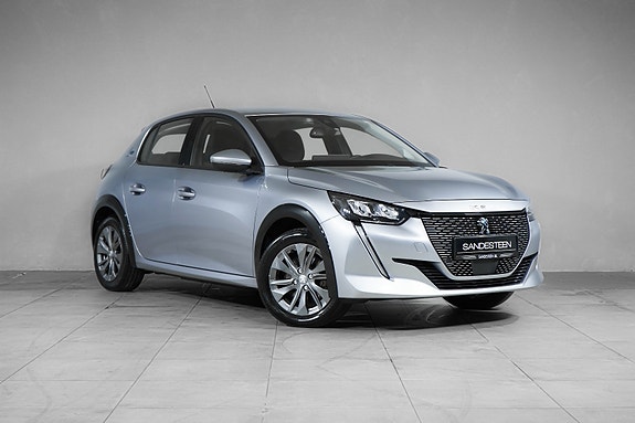 Peugeot e-208 3 of 20