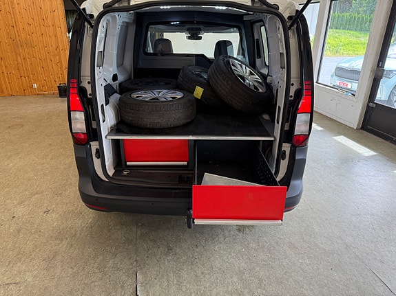 Volkswagen Caddy 22 of 23