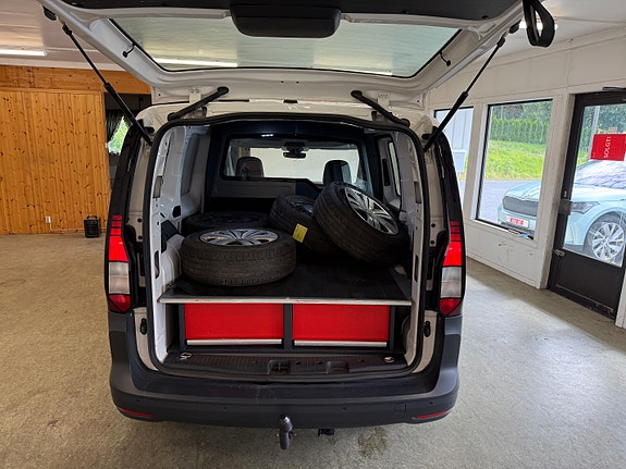 Volkswagen Caddy 19 of 23