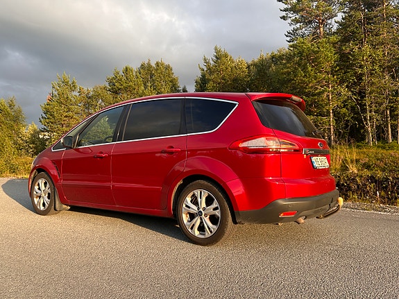 Ford S-MAX 7 of 30