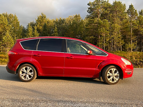 Ford S-MAX 2 of 30