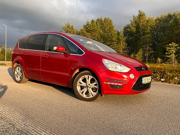 Ford S-MAX 3 of 30