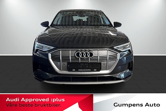 Audi e-tron 4 of 11