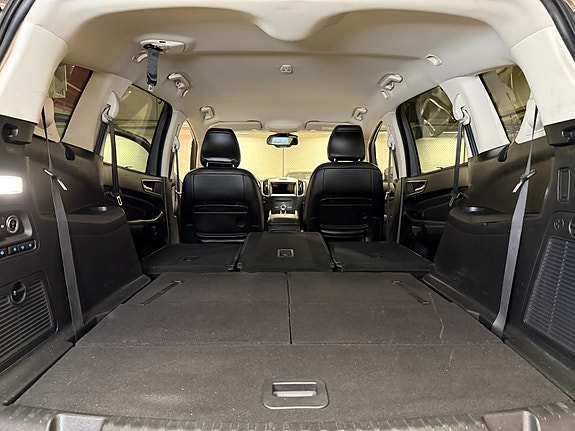 Ford S-MAX 28 of 30