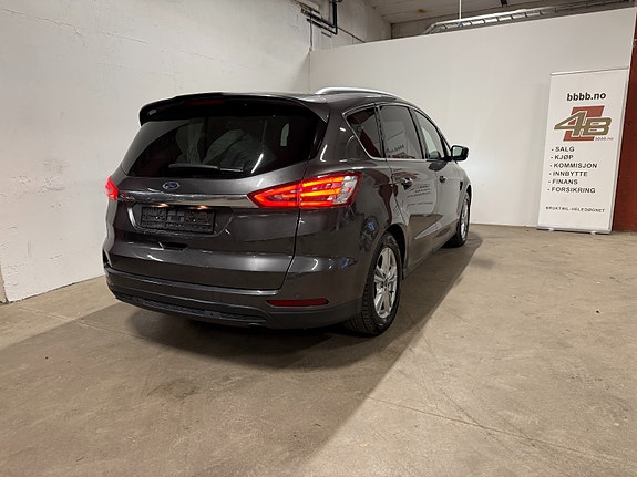 Ford S-MAX 18 of 30