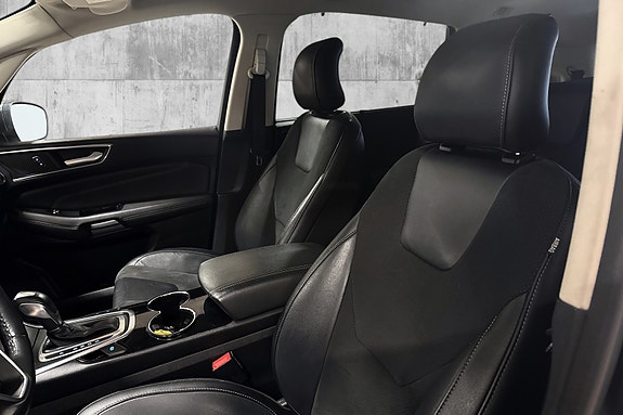 Ford S-MAX 8 of 30
