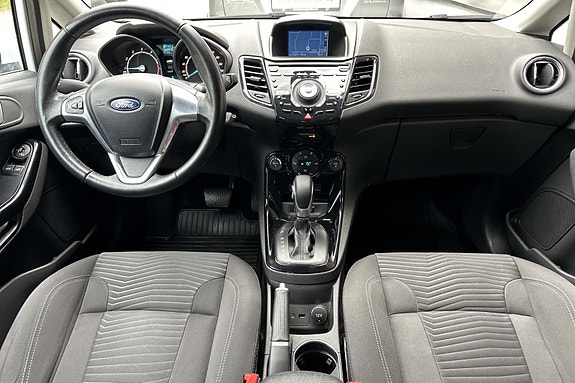 Ford Fiesta 12 of 26