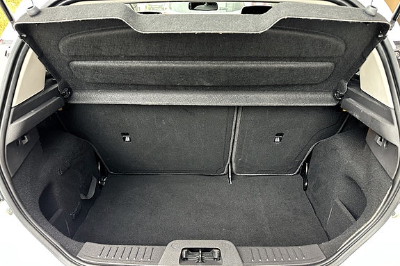 Ford Fiesta 16 of 26