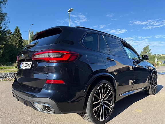 BMW X5 3 of 19