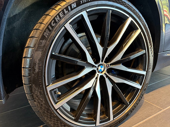 BMW X5 19 of 19