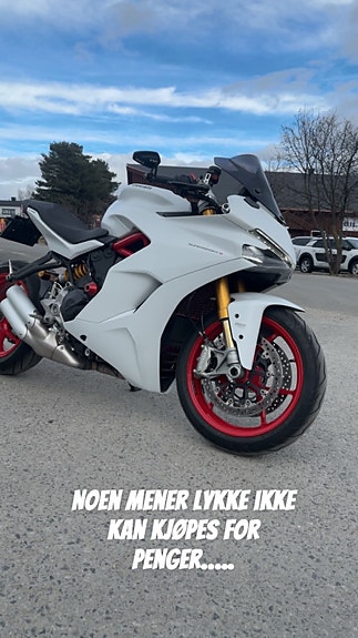 Ducati SuperSport S 10 of 12