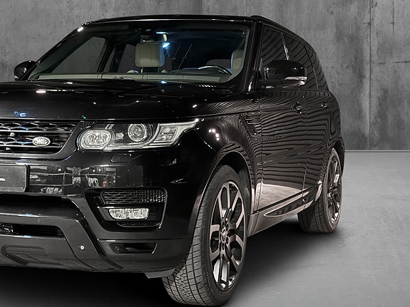 Land Rover Range Rover Sport 4 of 28