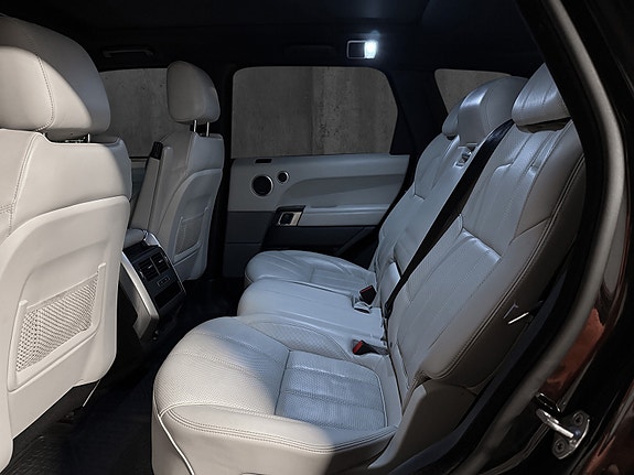 Land Rover Range Rover Sport 20 of 28