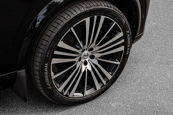 Volvo XC90 9 of 30