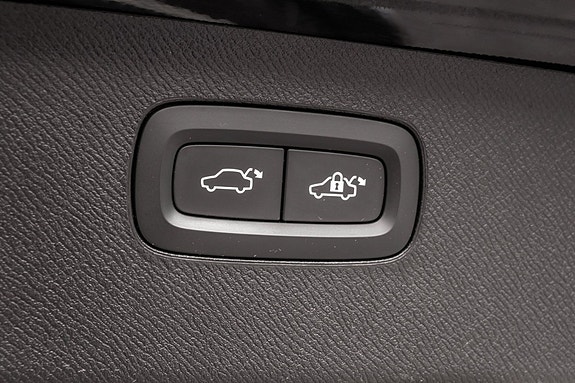 Volvo XC90 29 of 30