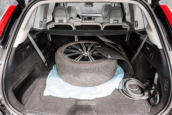 Volvo XC90 28 of 30