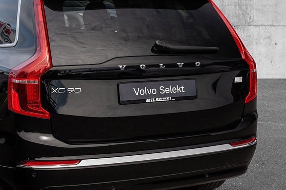Volvo XC90 6 of 30