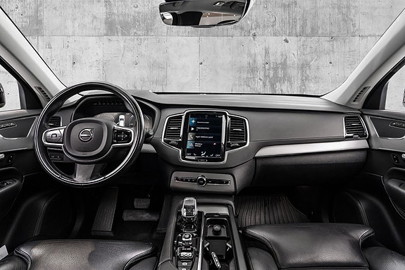 Volvo XC90 23 of 30