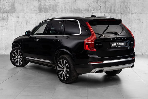 Volvo XC90 5 of 30
