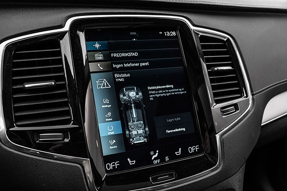 Volvo XC90 19 of 30