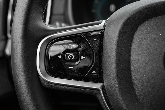 Volvo XC90 19 of 30