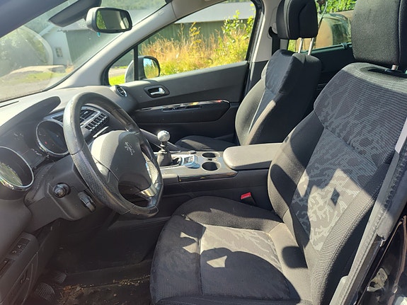 Peugeot 3008 9 of 14