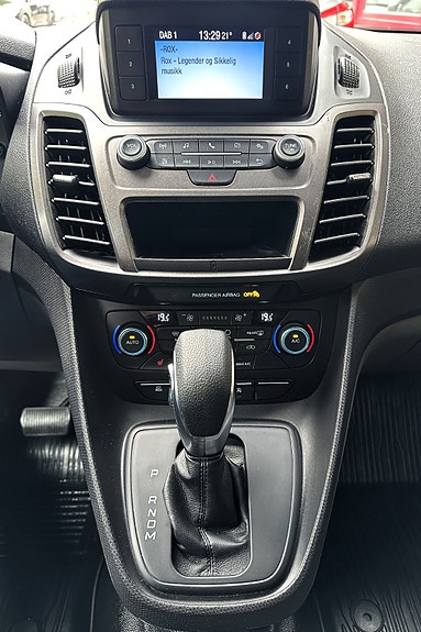 Ford Transit Connect 17 of 22