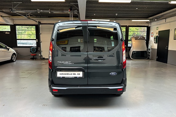 Ford Transit Connect 4 of 22
