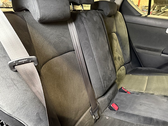 Lexus CT200h 30 of 30