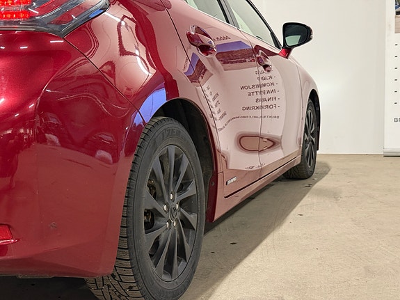 Lexus CT200h 13 of 30