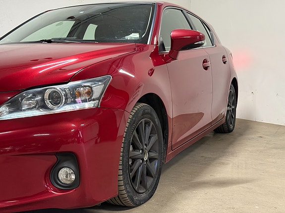 Lexus CT200h 6 of 30