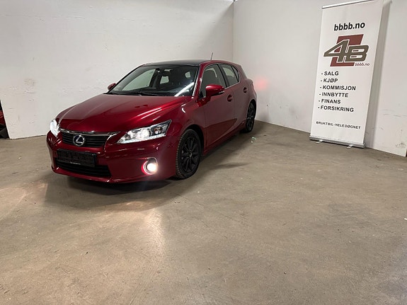 Lexus CT200h
